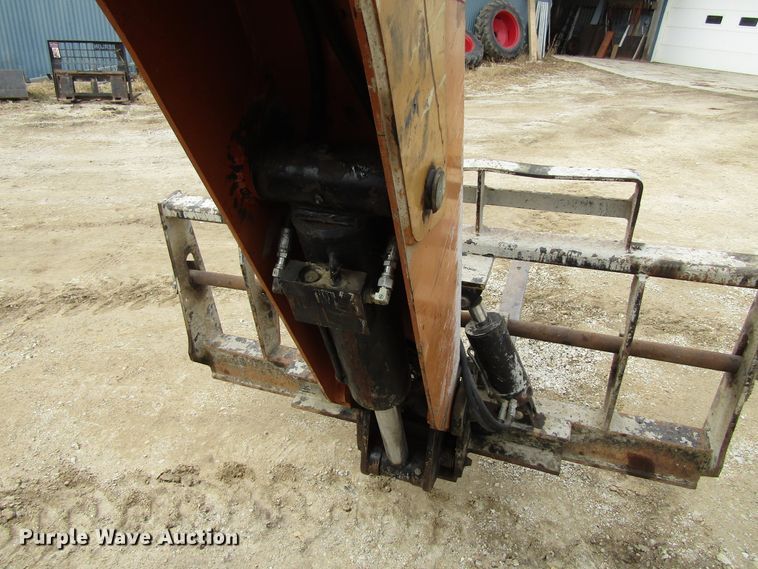 image for item GQ9215 2004 Lull 944E-42  telehandler