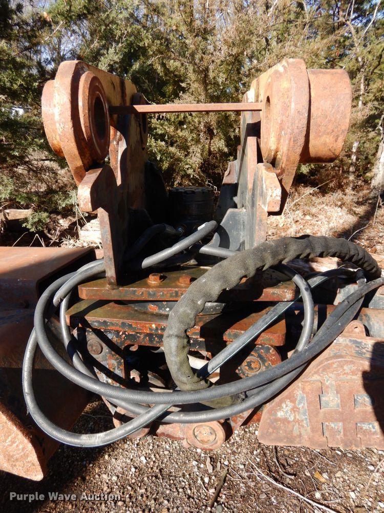 image for item GQ9880 HPF excavator grapple