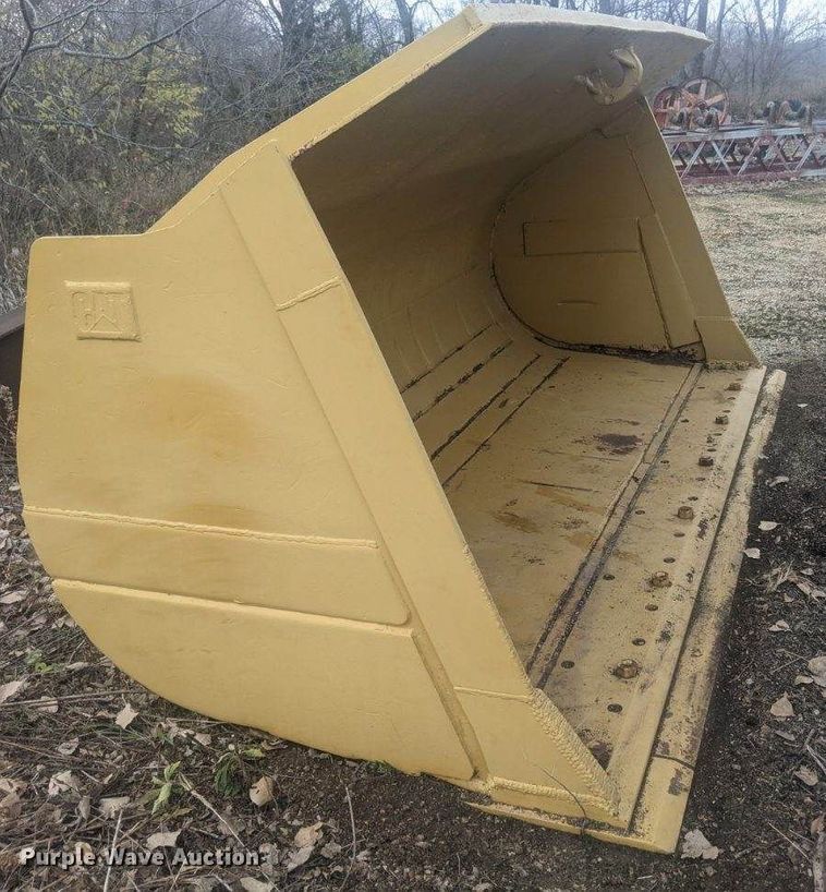 image for item H1804 133"W loader bucket