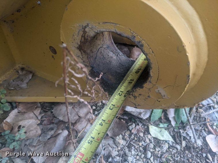 image for item H1804 133"W loader bucket