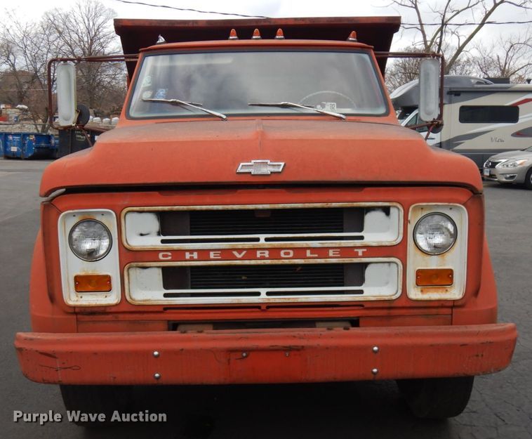image for item HD9151 1968 Chevrolet  dump truck