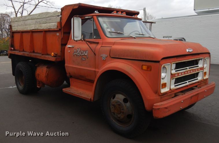 image for item HD9151 1968 Chevrolet  dump truck