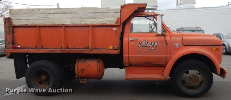 image for item HD9151 1968 Chevrolet  dump truck