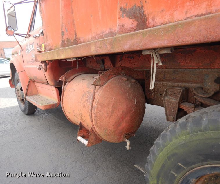 image for item HD9151 1968 Chevrolet  dump truck