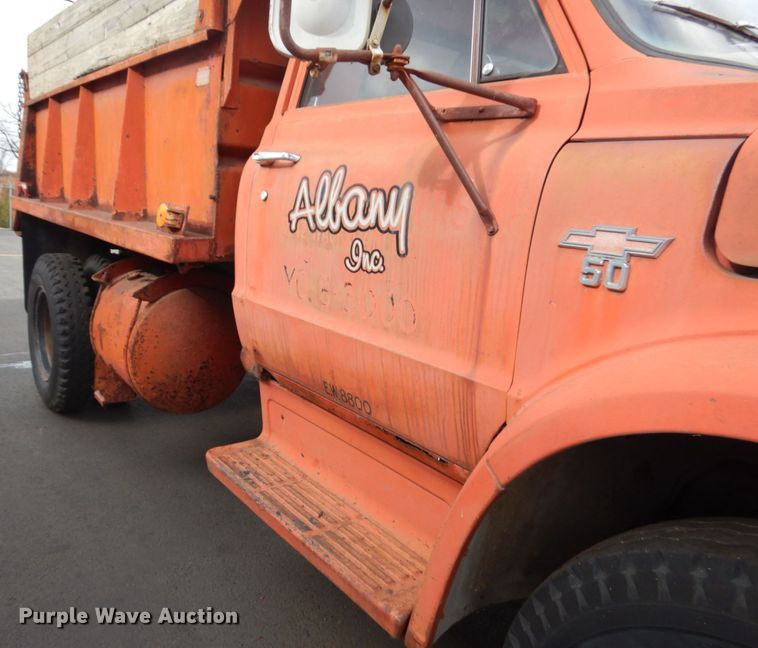 image for item HD9151 1968 Chevrolet  dump truck