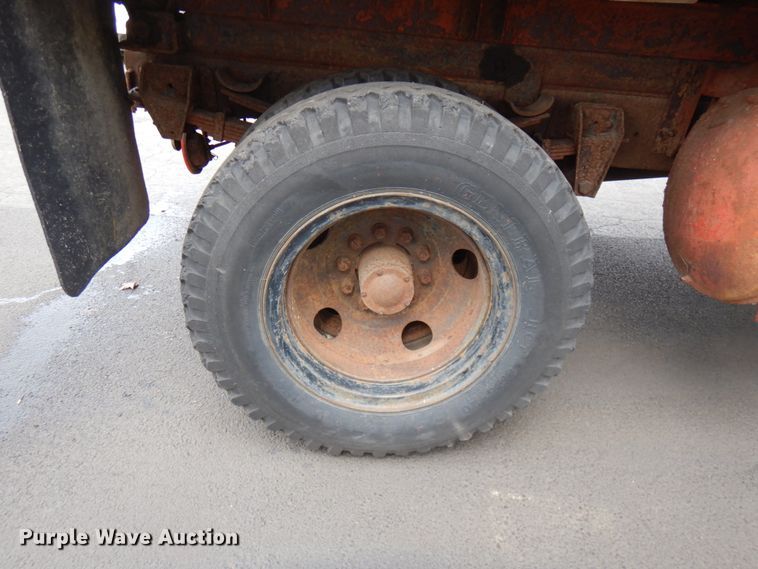 image for item HD9151 1968 Chevrolet  dump truck