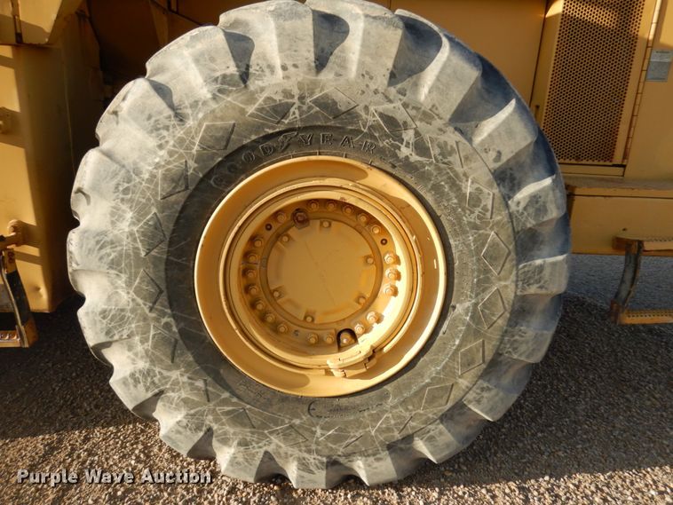 image for item HD9155 1979 Caterpillar 980C  wheel loader