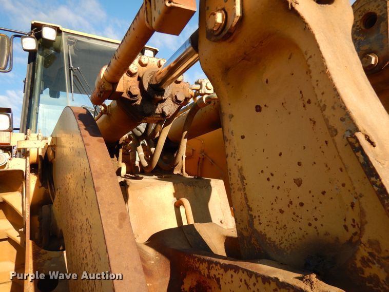image for item HD9157 1999 Caterpillar 980G  wheel loader