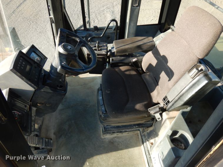 image for item HD9157 1999 Caterpillar 980G  wheel loader