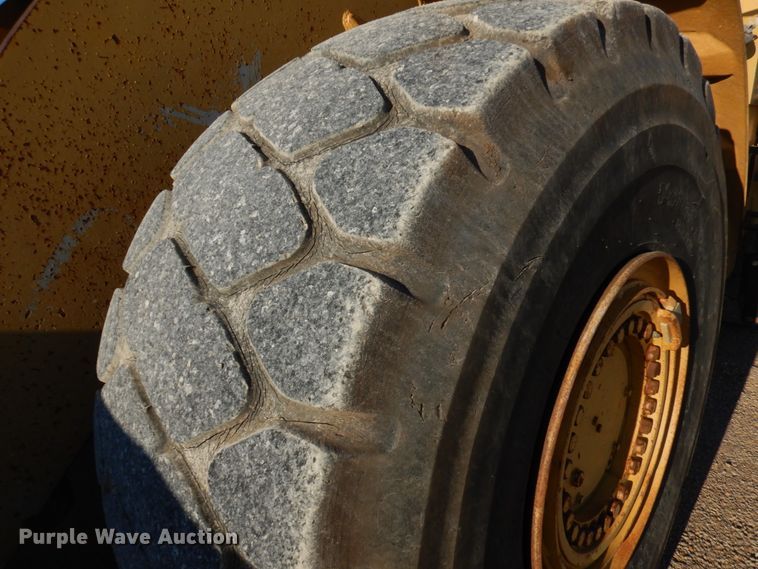 image for item HD9157 1999 Caterpillar 980G  wheel loader