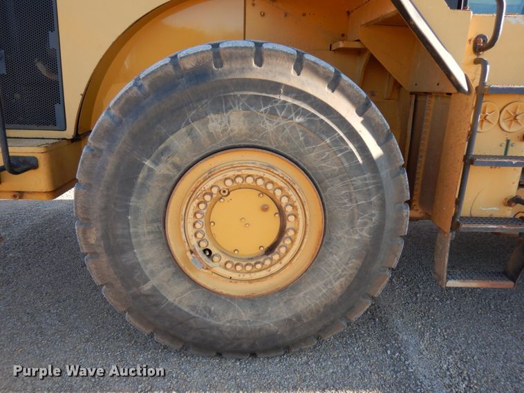 image for item HD9157 1999 Caterpillar 980G  wheel loader
