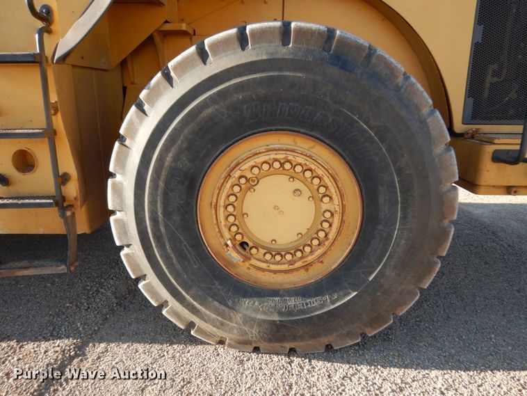 image for item HD9157 1999 Caterpillar 980G  wheel loader