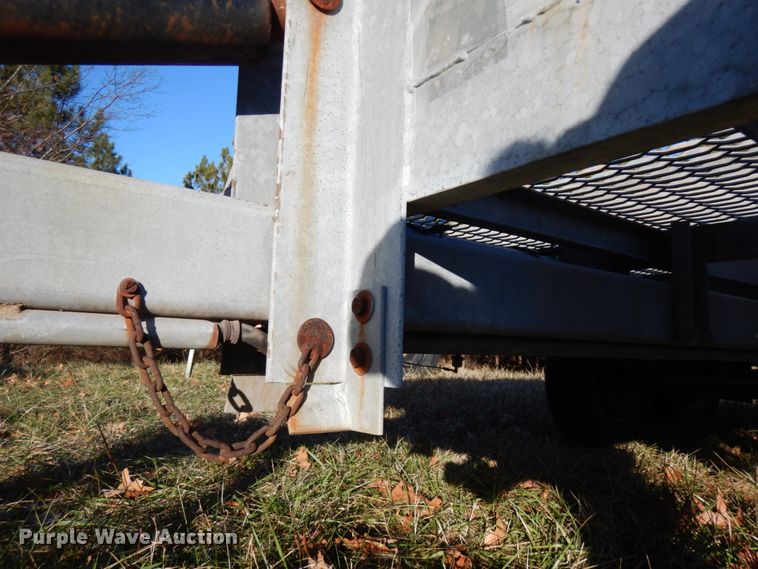 image for item HD9165 1992 Allegheny tilt deck equipment trailer