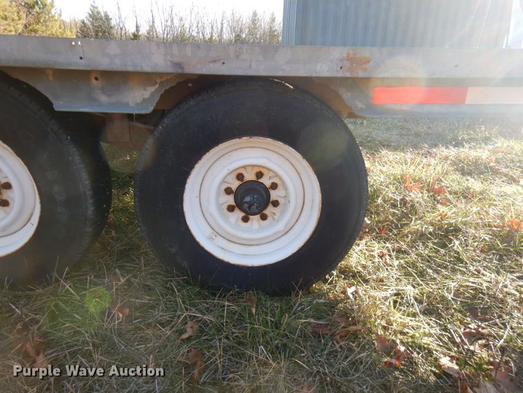 image for item HD9165 1992 Allegheny tilt deck equipment trailer