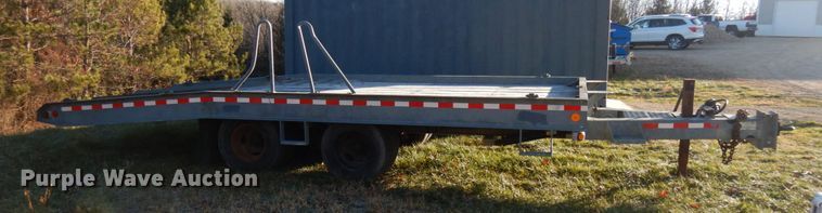 image for item HD9167 2004 American Trailer tilt deck equipment trailer