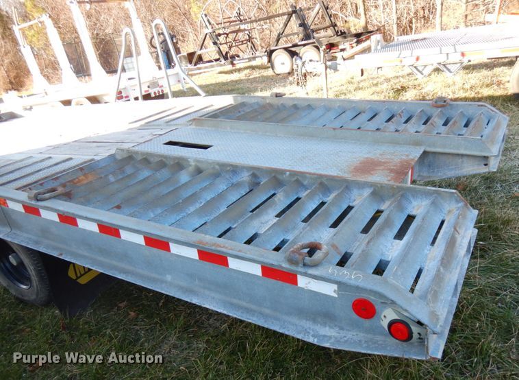image for item HD9167 2004 American Trailer tilt deck equipment trailer