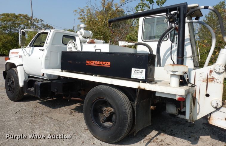 image for item HD9378 1987 GMC C7000  flatbed truck