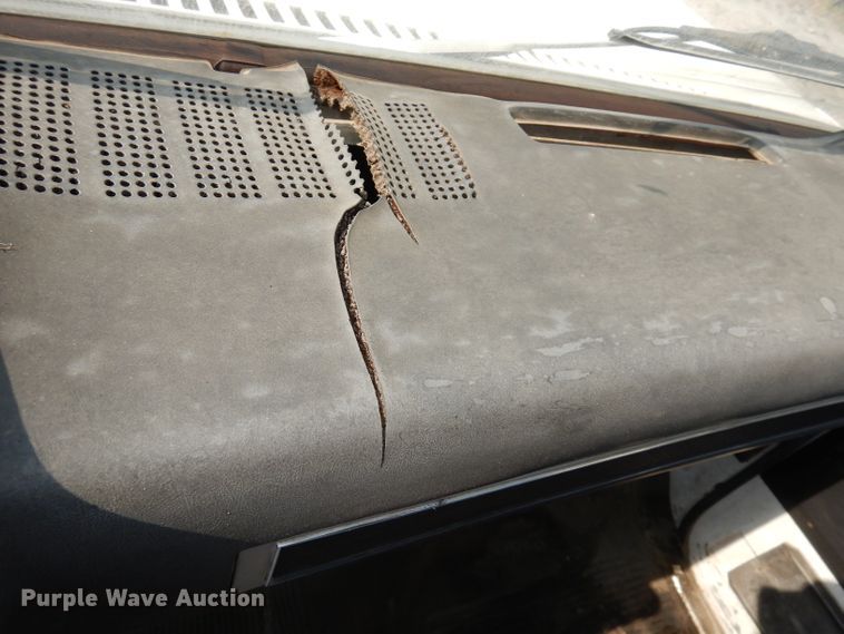 image for item HD9378 1987 GMC C7000  flatbed truck