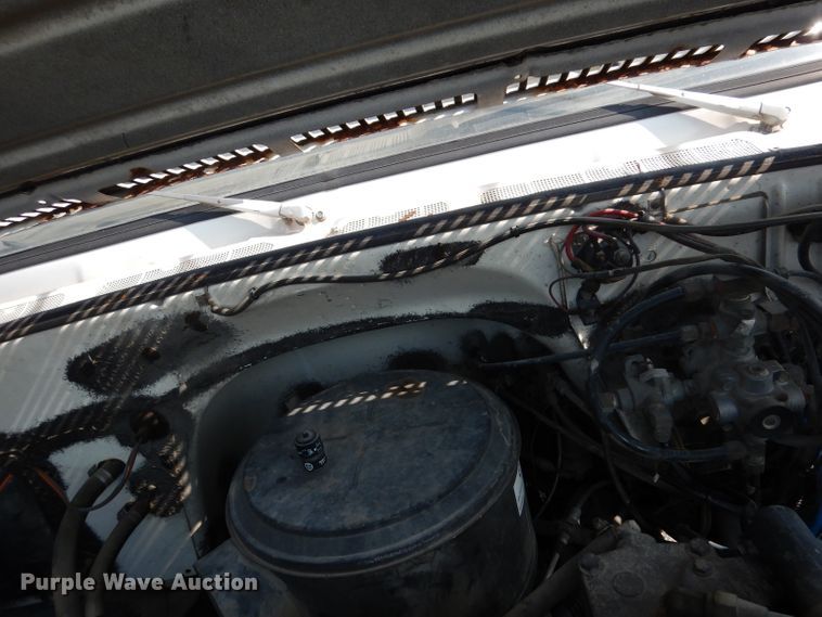 image for item HD9378 1987 GMC C7000  flatbed truck