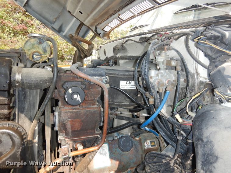 image for item HD9378 1987 GMC C7000  flatbed truck