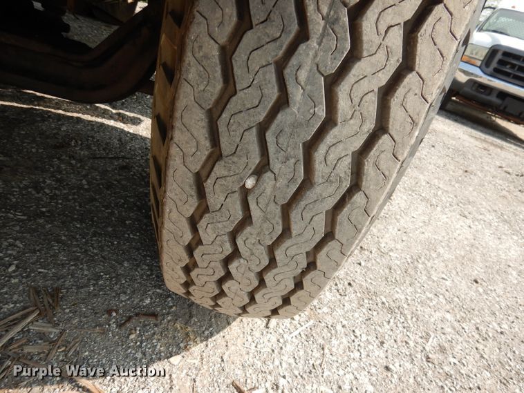 image for item HD9378 1987 GMC C7000  flatbed truck