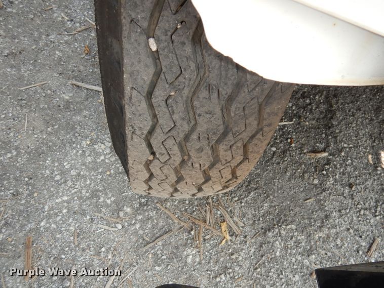 image for item HD9378 1987 GMC C7000  flatbed truck