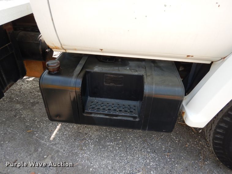 image for item HD9378 1987 GMC C7000  flatbed truck