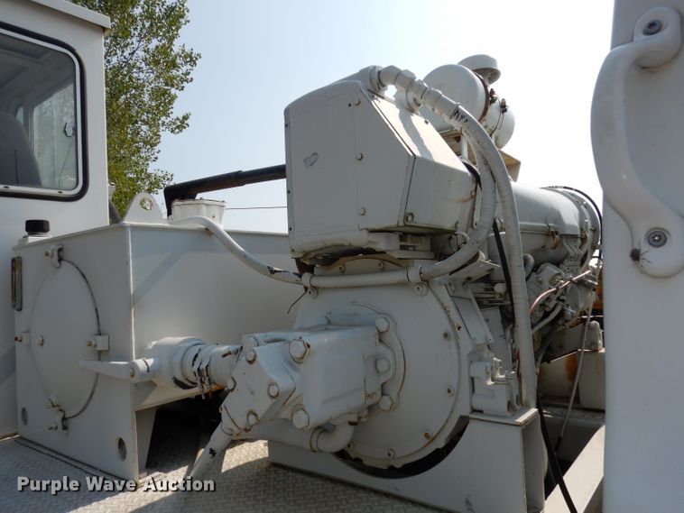 image for item HD9378 1987 GMC C7000  flatbed truck