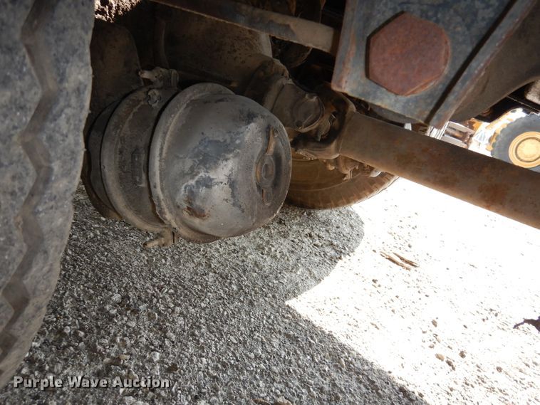 image for item HD9378 1987 GMC C7000  flatbed truck