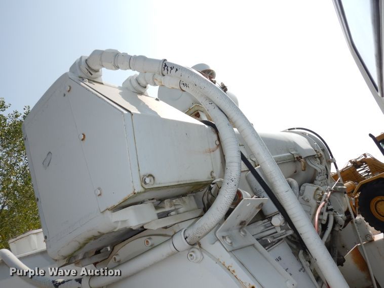 image for item HD9378 1987 GMC C7000  flatbed truck