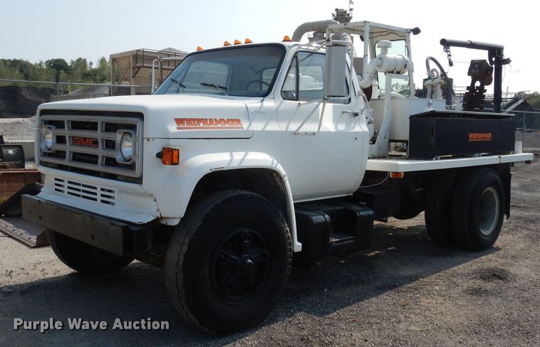 image for item HD9380 1983 GMC C7000  flatbed truck