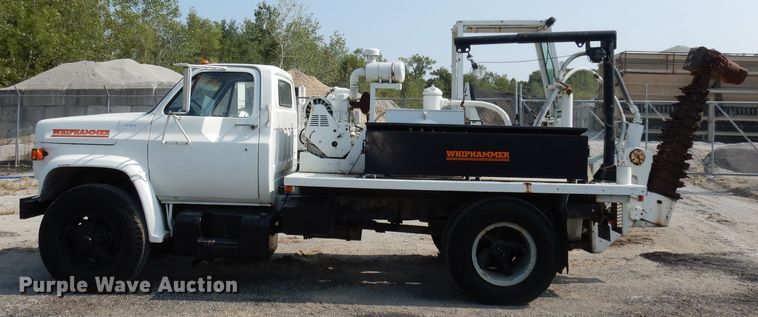 image for item HD9380 1983 GMC C7000  flatbed truck