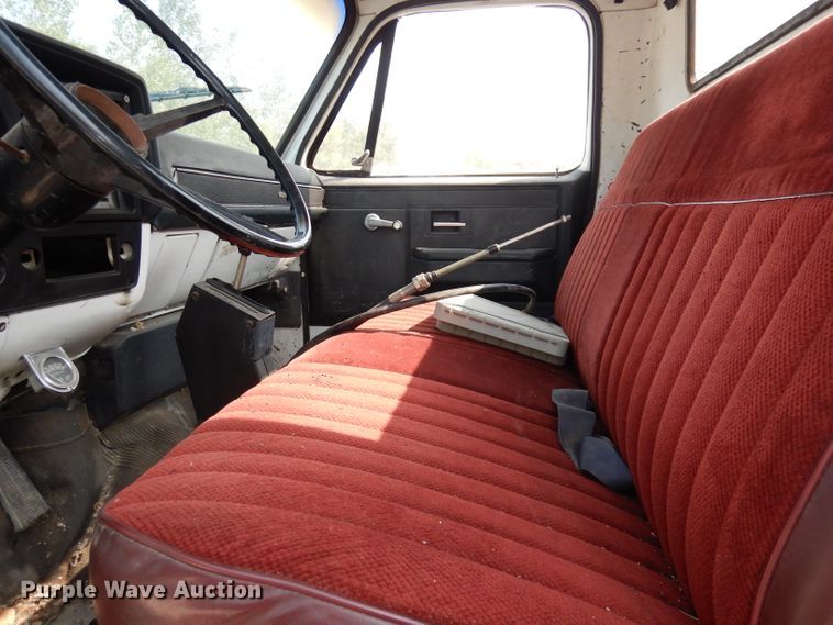 image for item HD9380 1983 GMC C7000  flatbed truck