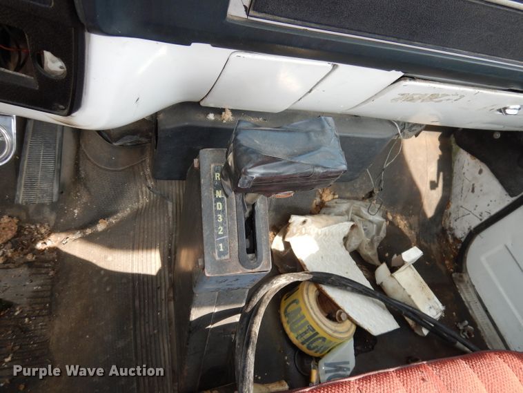 image for item HD9380 1983 GMC C7000  flatbed truck