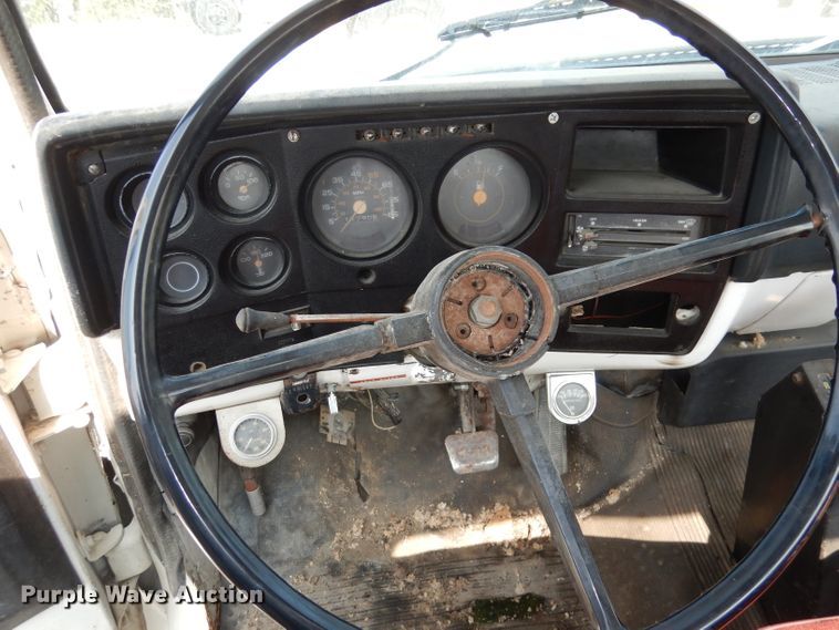 image for item HD9380 1983 GMC C7000  flatbed truck