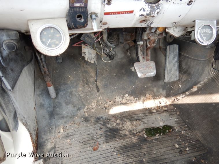 image for item HD9380 1983 GMC C7000  flatbed truck