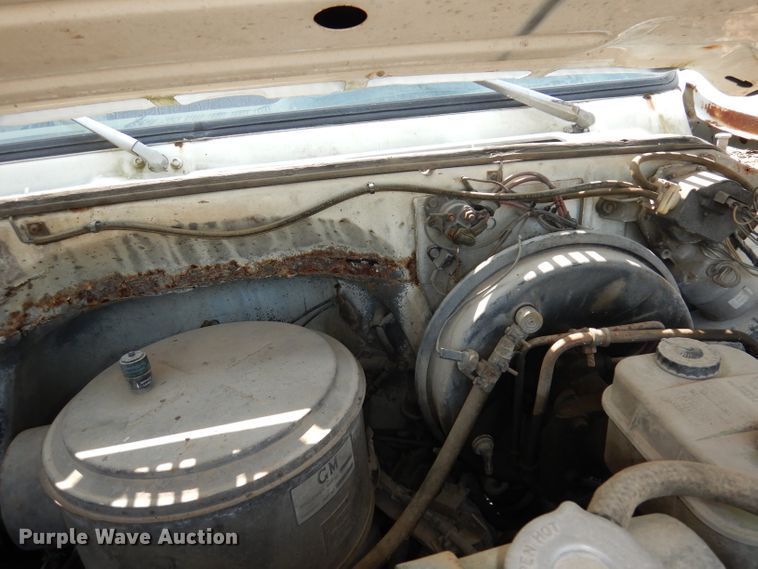 image for item HD9380 1983 GMC C7000  flatbed truck