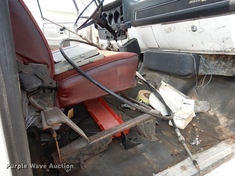 image for item HD9380 1983 GMC C7000  flatbed truck