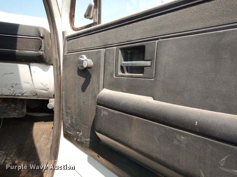 image for item HD9380 1983 GMC C7000  flatbed truck