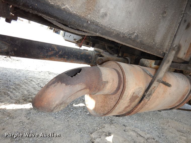 image for item HD9380 1983 GMC C7000  flatbed truck