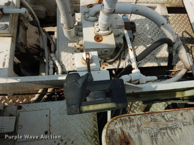 image for item HD9380 1983 GMC C7000  flatbed truck