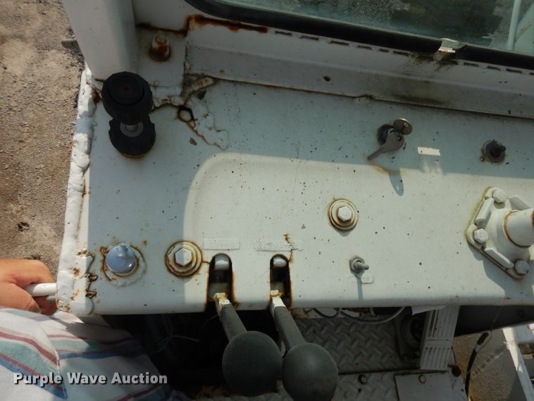 image for item HD9380 1983 GMC C7000  flatbed truck