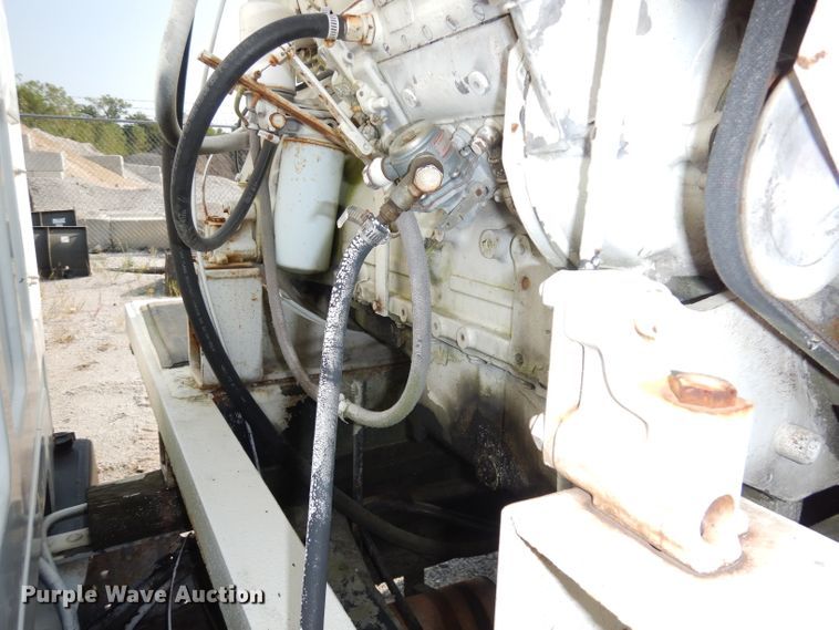 image for item HD9380 1983 GMC C7000  flatbed truck