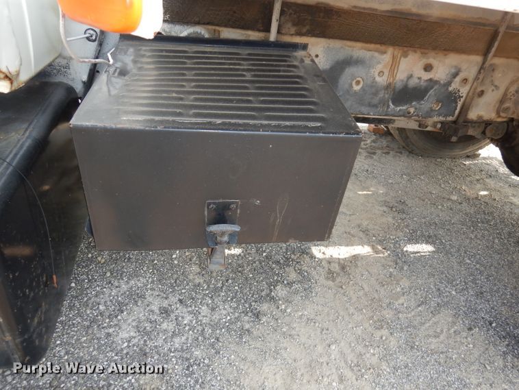 image for item HD9380 1983 GMC C7000  flatbed truck