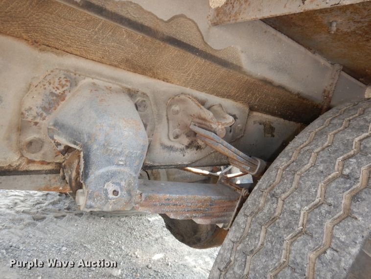 image for item HD9380 1983 GMC C7000  flatbed truck