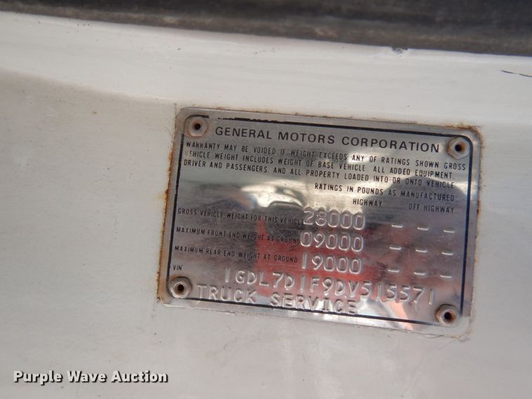 image for item HD9380 1983 GMC C7000  flatbed truck