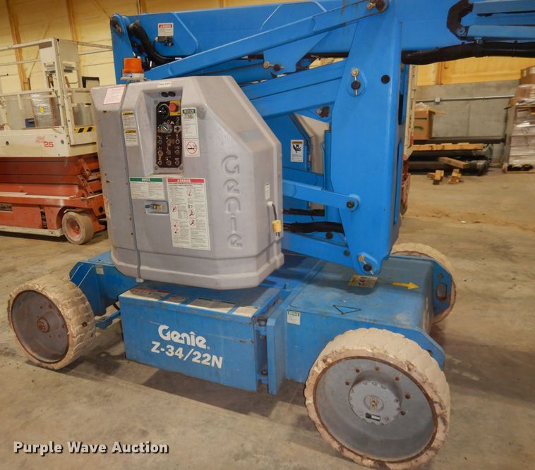 image for item HE9261 2001 Genie Z34/22  boom lift
