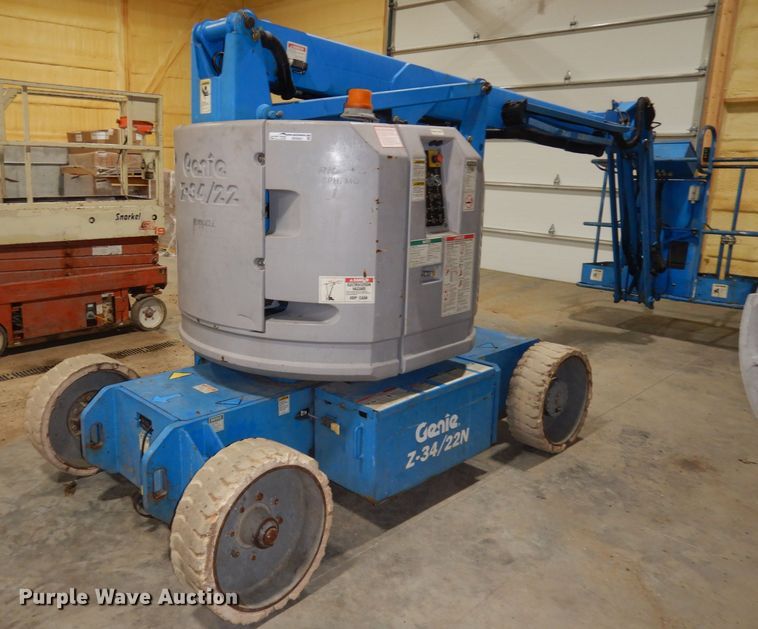 image for item HE9261 2001 Genie Z34/22  boom lift
