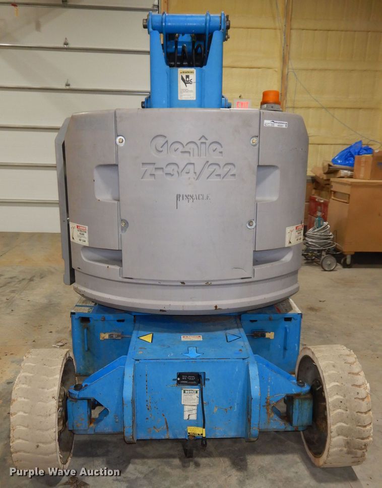 image for item HE9261 2001 Genie Z34/22  boom lift
