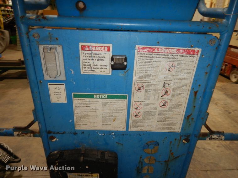 image for item HE9261 2001 Genie Z34/22  boom lift